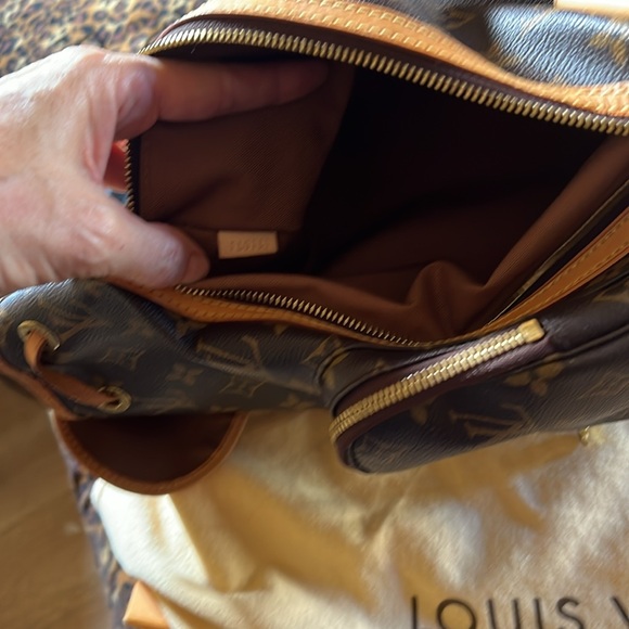 Louis Vuitton Bosphore Back Pack - Picture 3 of 6